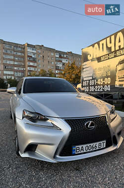 Седан Lexus IS 2015 в Олександрії