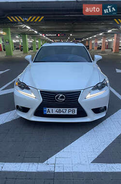 Lexus IS 2013