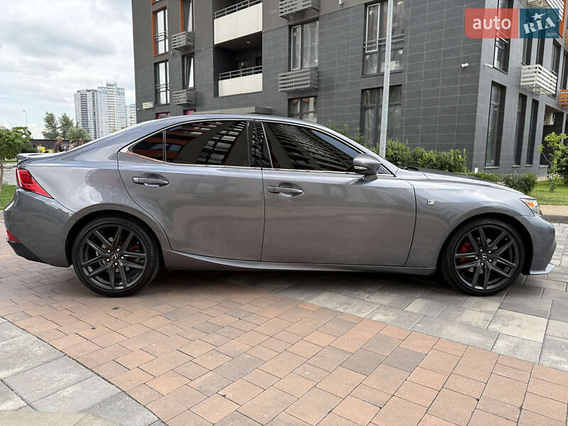 Седан Lexus IS 2013 в Киеве