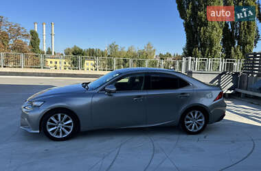 Седан Lexus IS 2014 в 