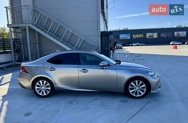 Lexus IS 2014