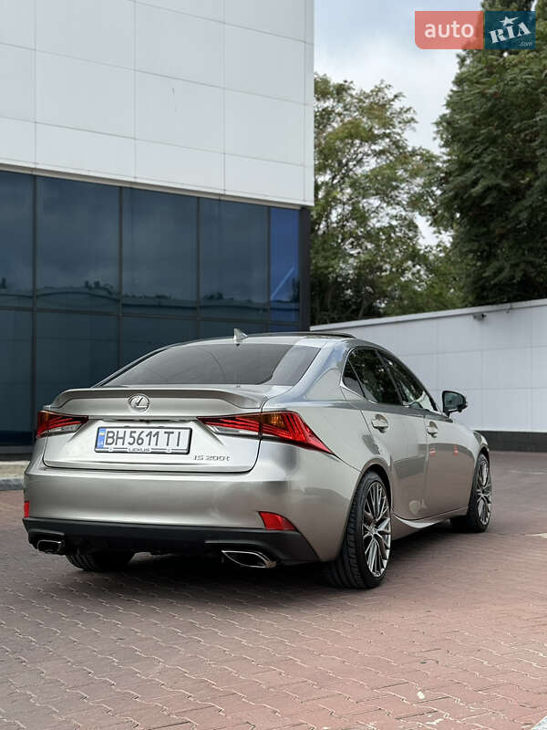 Седан Lexus IS 2017 в Одессе