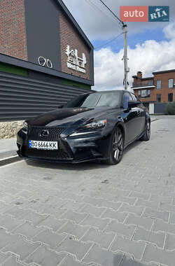 Седан Lexus IS 2016 в Львове