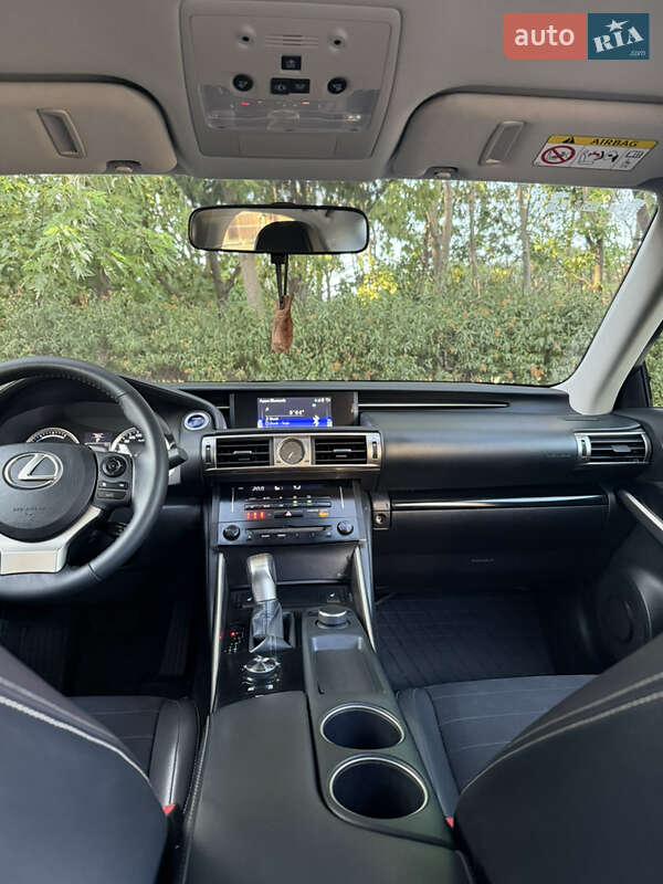 Седан Lexus IS 2013 в Одессе