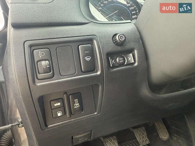 Седан Lexus IS 2009 в Краснограде
