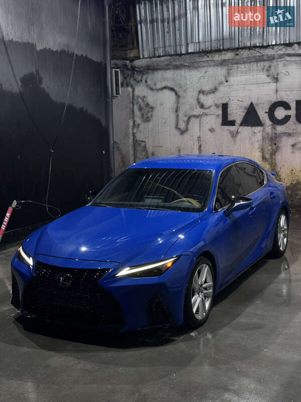 Седан Lexus IS 2021 в Киеве