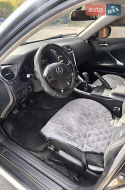 Седан Lexus IS 2006 в 
