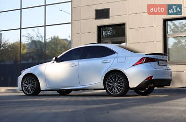 Седан Lexus IS 2013 в 