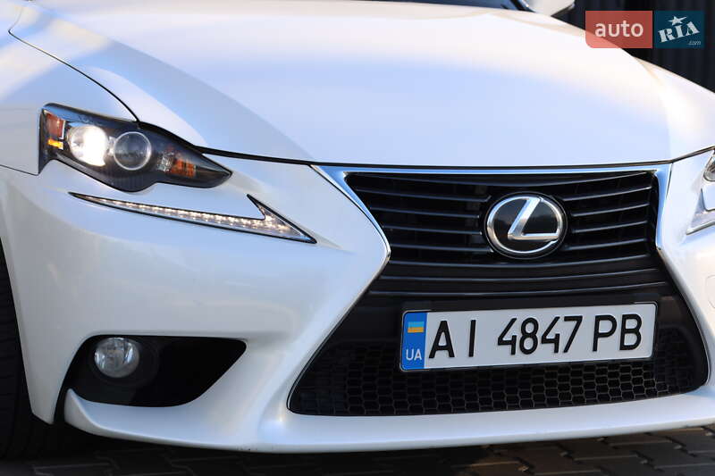 Седан Lexus IS 2013 в Киеве