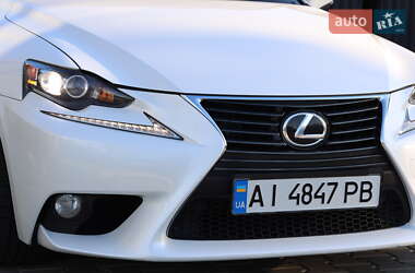 Седан Lexus IS 2013 в 