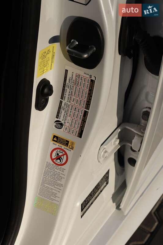 Седан Lexus IS 2013 в Киеве