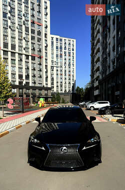 Lexus IS 2016