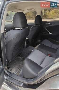 Седан Lexus IS 2006 в 
