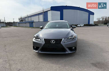 Lexus IS 2016