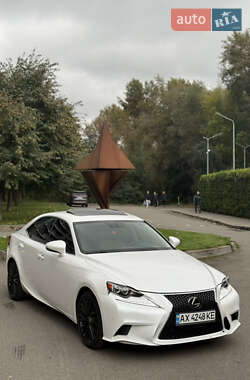 Lexus IS 2016