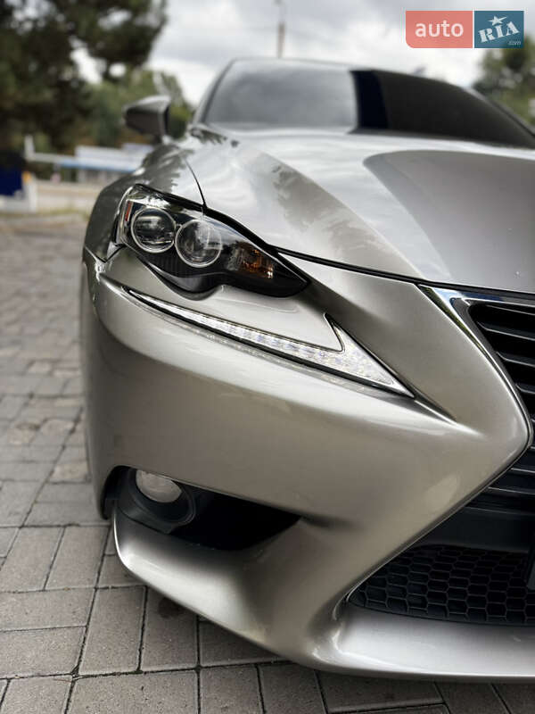 Седан Lexus IS 2013 в Днепре