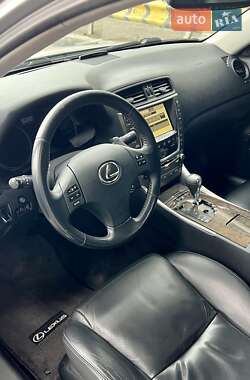 Седан Lexus IS 2010 в 