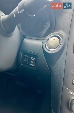 Седан Lexus IS 2010 в 