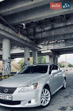 Lexus IS 2010