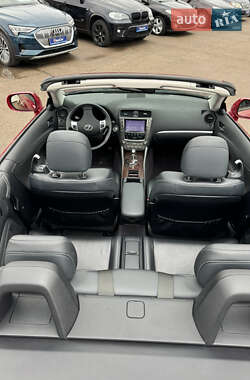 Кабриолет Lexus IS 2011 в 