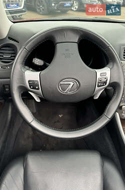 Кабриолет Lexus IS 2011 в 