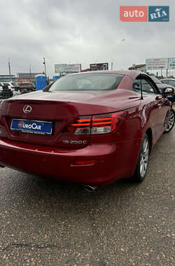 Кабриолет Lexus IS 2011 в 