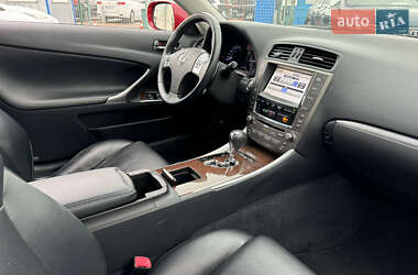 Кабриолет Lexus IS 2011 в 
