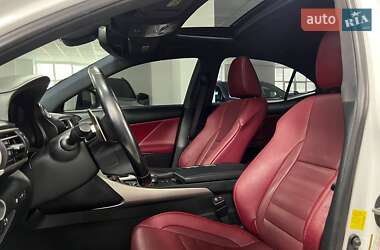 Седан Lexus IS 2016 в 