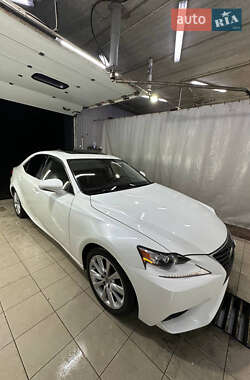 Седан Lexus IS 2014 в 