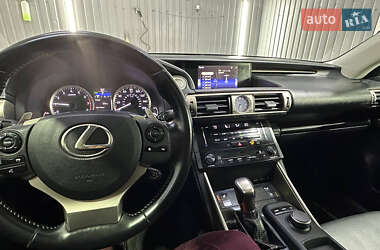Седан Lexus IS 2014 в 