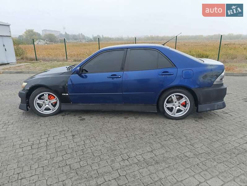 Седан Lexus IS 1999 в Новомосковске фото 3 Седан Lexus IS 1999 в Новомосковске