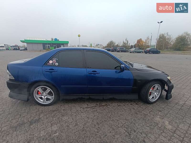 Седан Lexus IS 1999 в Новомосковске фото 5 Седан Lexus IS 1999 в Новомосковске