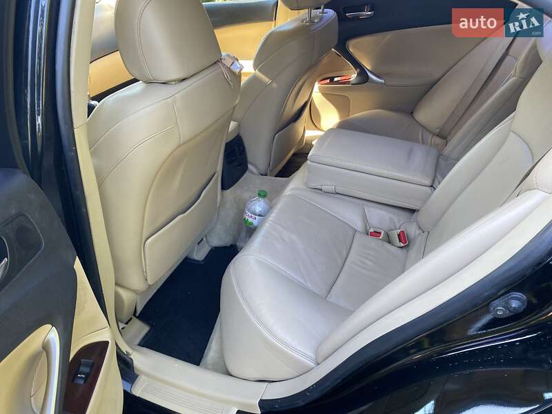 Седан Lexus IS 2006 в Києві