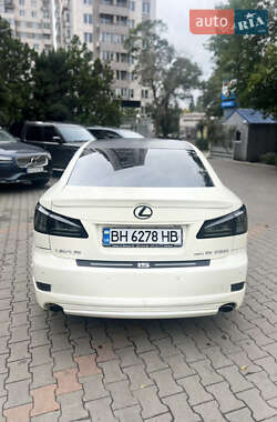 Седан Lexus IS 2006 в 
