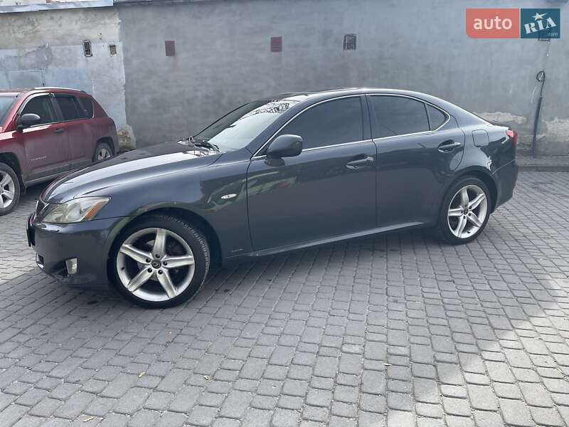 Седан Lexus IS 2006 в Тернополе