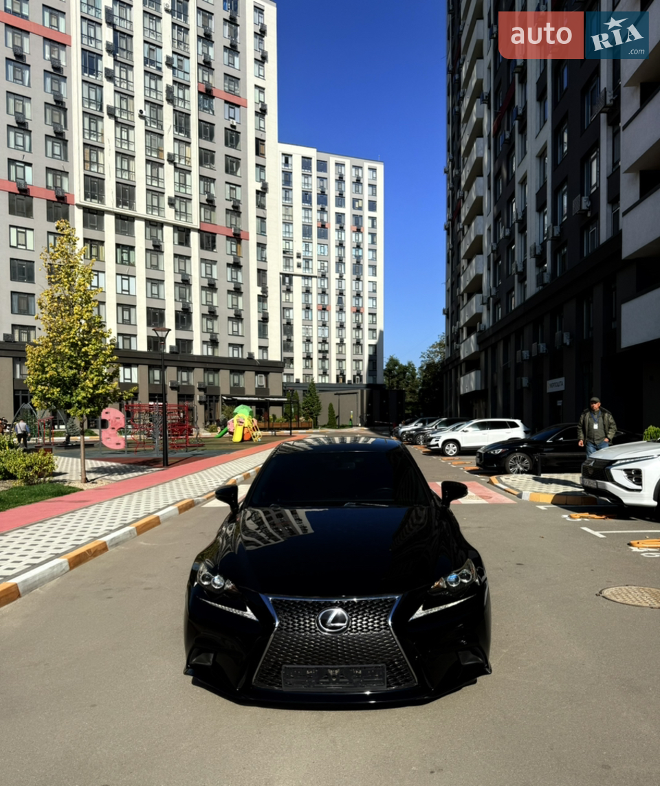 2017 Lexus IS - мініатюра 7