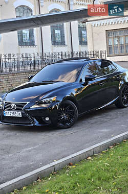 Седан Lexus IS 2014 в 