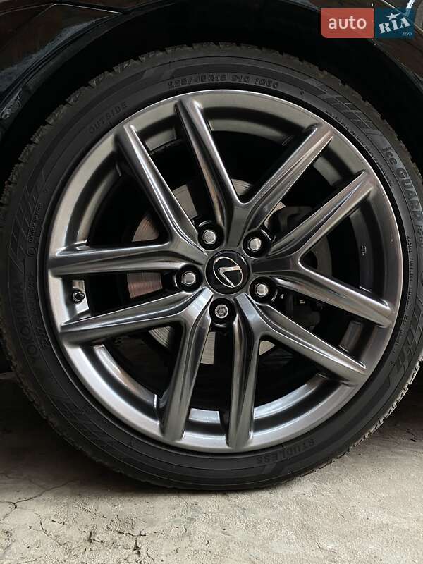 Седан Lexus IS 2015 в Богодухіву фото 45 Седан Lexus IS 2015 в Богодухіву