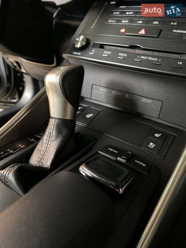 Седан Lexus IS 2015 в Богодухіву фото 10 Седан Lexus IS 2015 в Богодухіву
