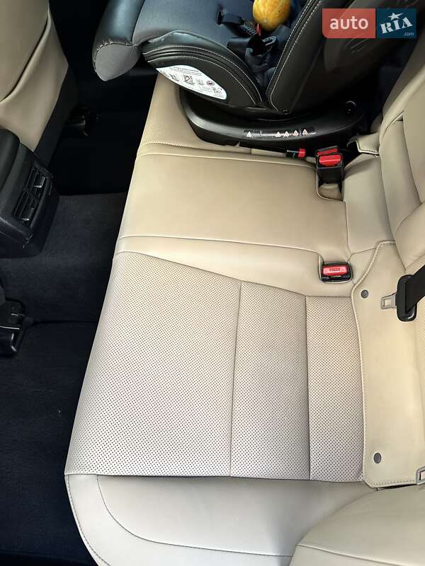 Седан Lexus IS 2017 в Одессе