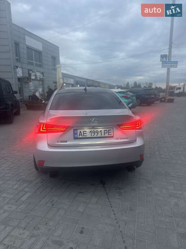 Седан Lexus IS 2016 в Запоріжжі фото 12 Седан Lexus IS 2016 в Запоріжжі