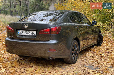 Седан Lexus IS 2005 в  фото 8 Седан Lexus IS 2005 в
