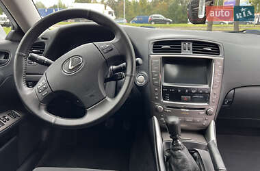 Седан Lexus IS 2009 в 