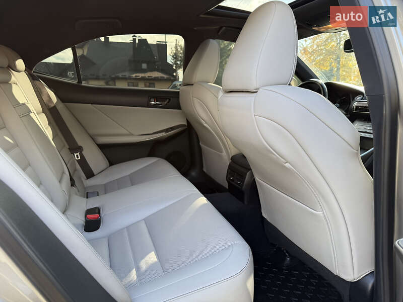 Седан Lexus IS 2015 в Коломые фото 36 Седан Lexus IS 2015 в Коломые