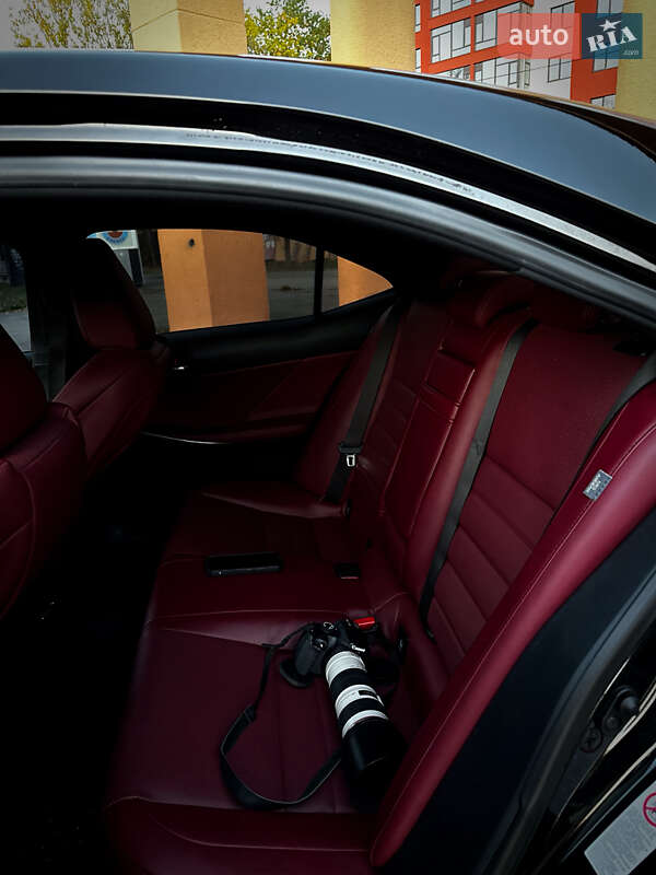 Седан Lexus IS 2014 в Ивано-Франковске фото 23 Седан Lexus IS 2014 в Ивано-Франковске