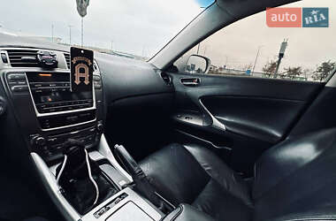 Седан Lexus IS 2006 в  фото 30 Седан Lexus IS 2006 в