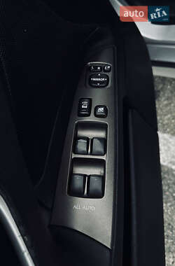 Седан Lexus IS 2006 в  фото 35 Седан Lexus IS 2006 в