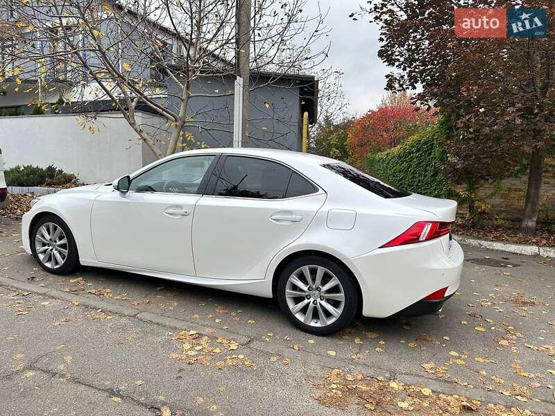 Седан Lexus IS 2013 в Киеве