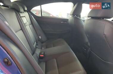 Седан Lexus IS 2023 в  фото 10 Седан Lexus IS 2023 в