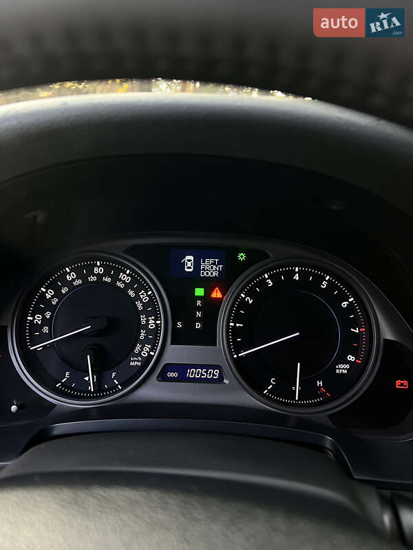 Седан Lexus IS 2006 в Ізюмі